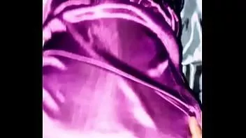 Reproduzir Fodido estilo de cachorro em vestido de seda com gf