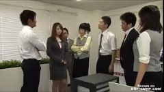 play Donne giapponesi umiliate in ufficio - schiave asiatiche dominatrici