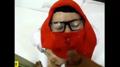 play Experience the Ultimate Pleasure: Red Hijab Schoolgirl's Wet and Wild Ride