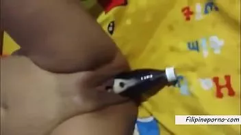play Horny mature filipina milf fucks herself with coke bottle