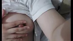 Jouer Une asiatique en chaleur se masturbe ses tétons gonflés et sa chatte rose lors d'une séance solo torride faite maison